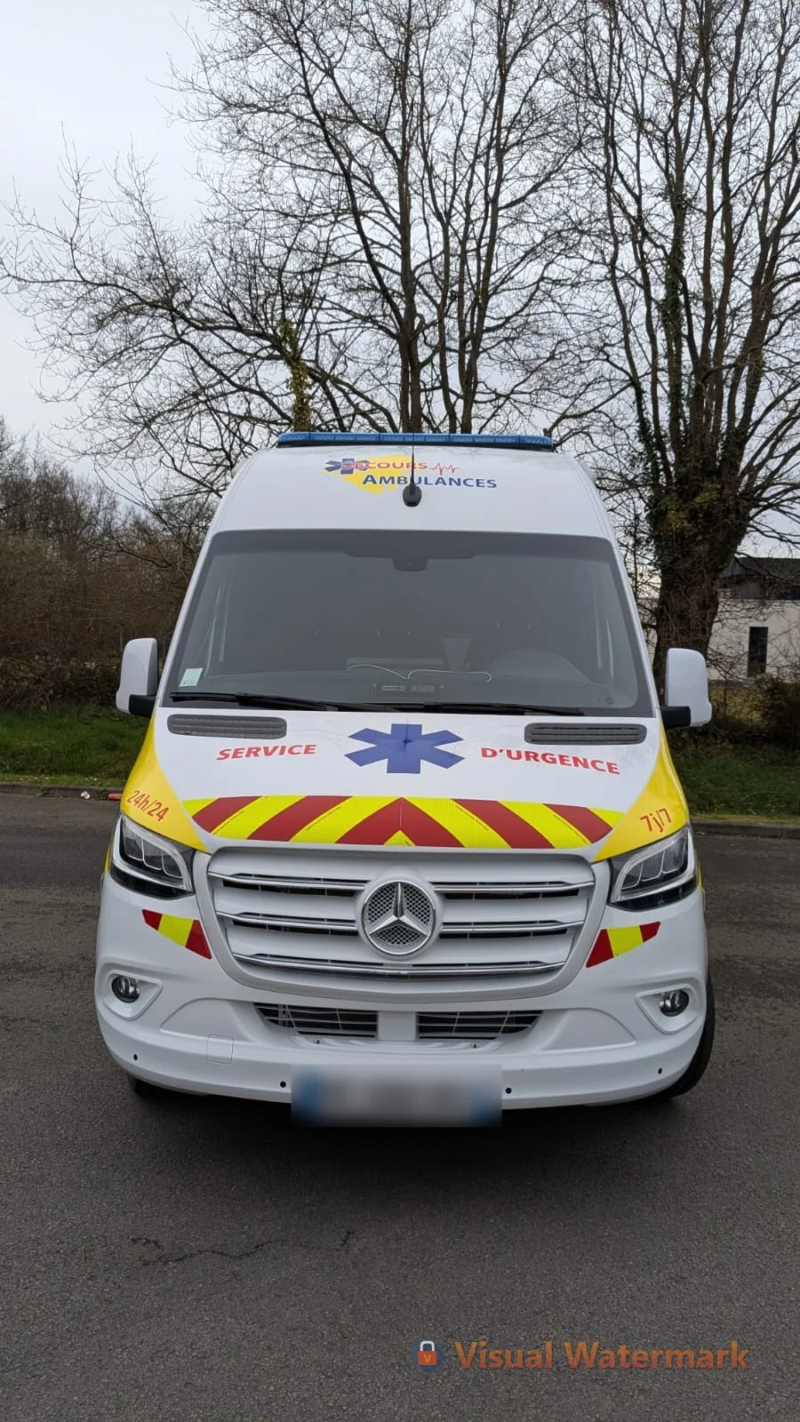 Ambulanciers expérimentés professionnels Secours Ambulances