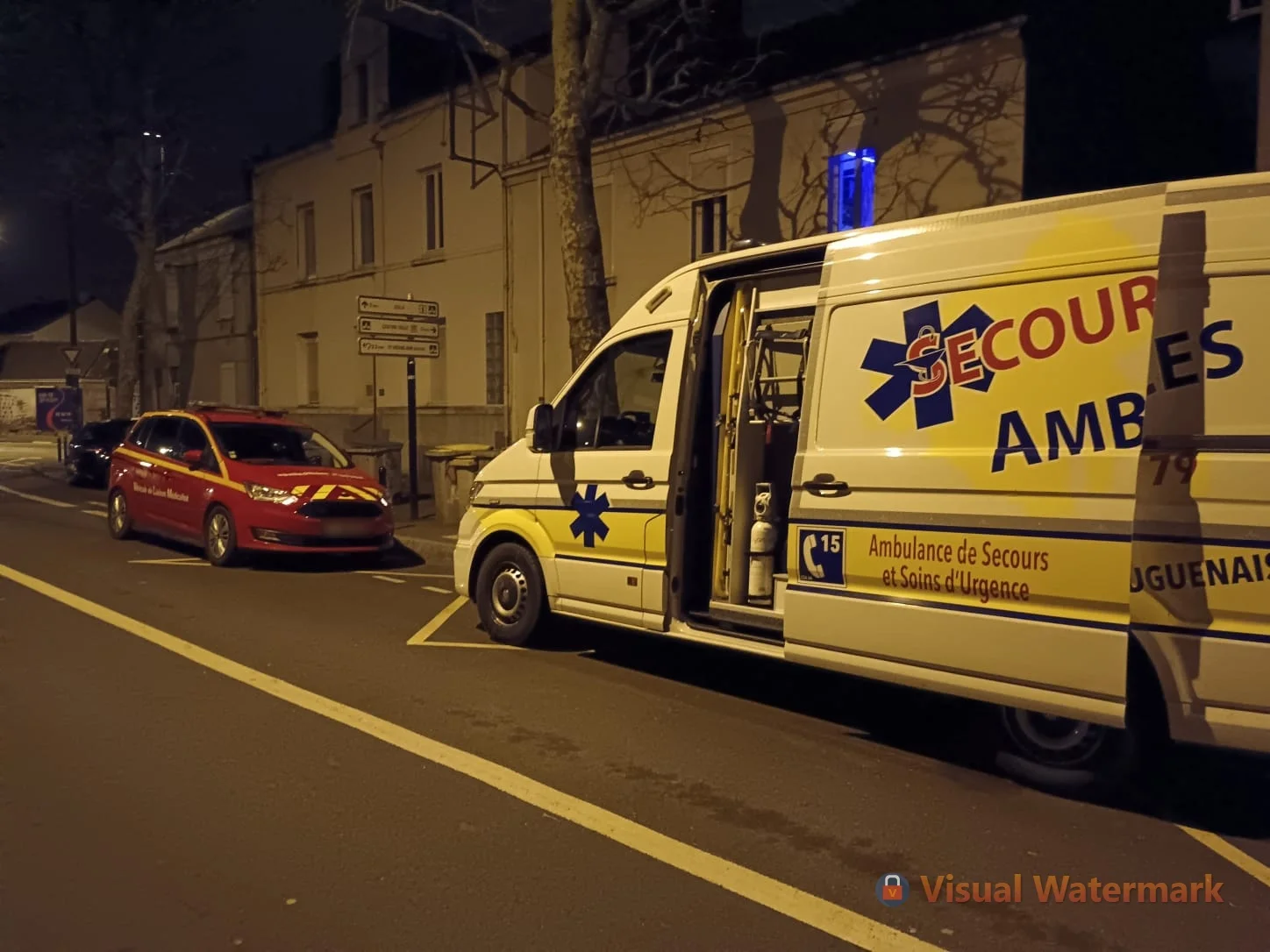 Ambulance équipement médical complet intervention urgence