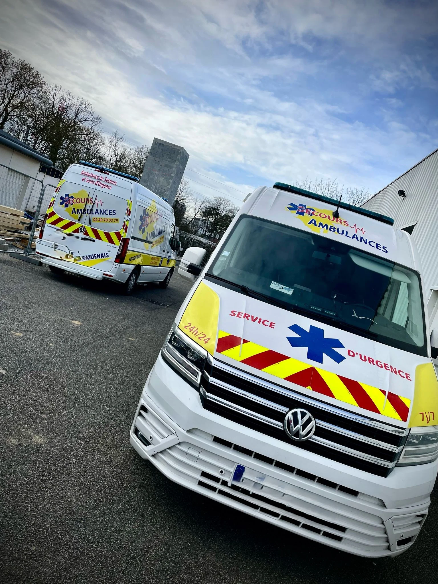 Ambulanciers diplômés d'État Loire-Atlantique - Équipe professionnelle 24/7